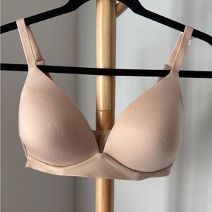 Aerie Lightly Lined Wireless Bra NEW 34 DD Pullover Tan Nude Adjustable Straps
